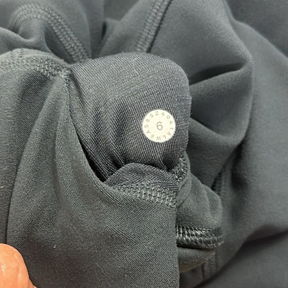 Lululemon Align Crop *21" Melanite - Picture 4 of 5